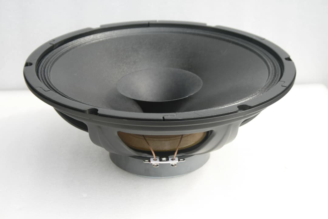 Tampak Samping Atas - 1